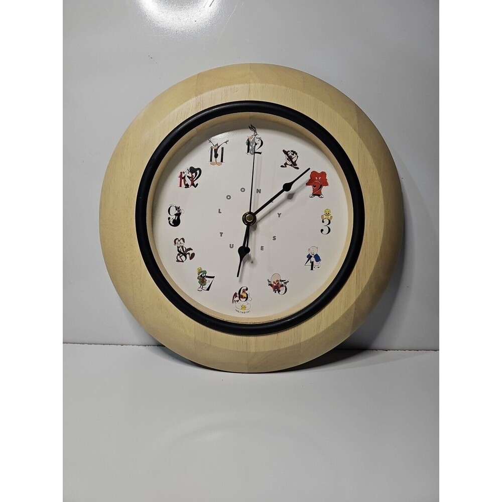 Rare Looney Tunes Wall Clock Warner Bros. Vintage 1997  Works Perfect